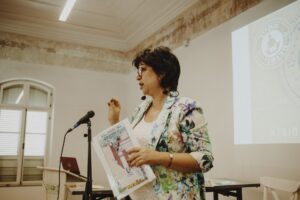 Лариса Давыдова выступает на ассамблее «Культура Таро», Тель-Авив 2017